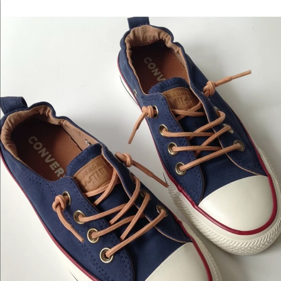 converse shoreline navy biscuit